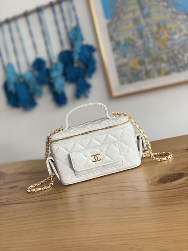 Handbag Chanel AP81231 size 10*17*8.5 cm