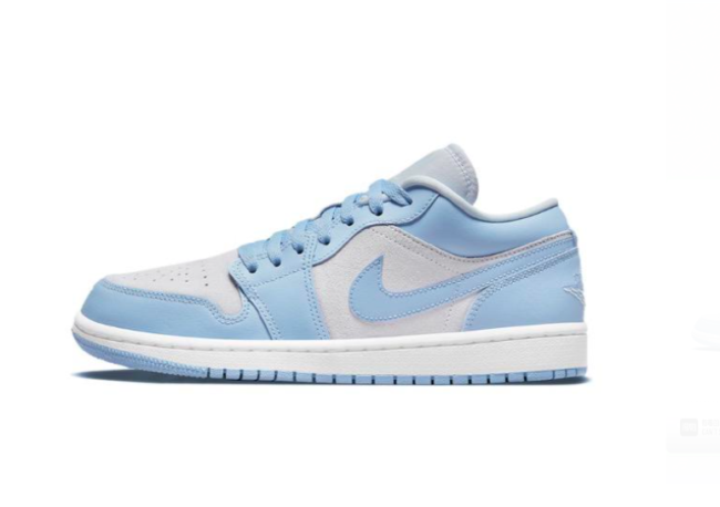 Jordan 1 Low University Blue Grey (W)