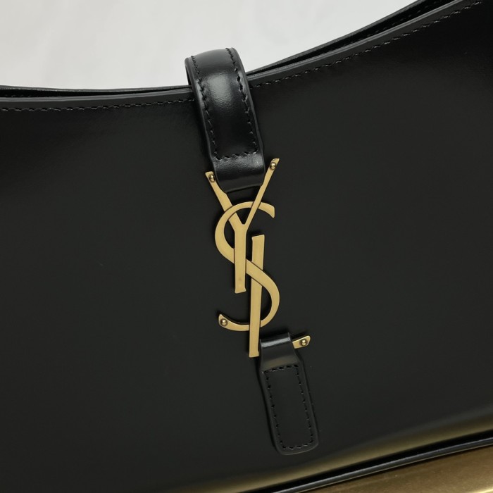 Handbags SAINT LAURENT 657228 size 25X14X6 cm