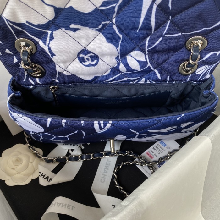 Handbag Chanel AS3521 size 15X24.5X5 cm