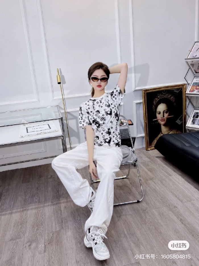 Clothes Louis Vuitton 120