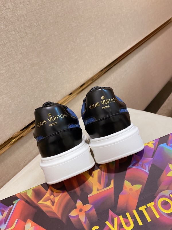Louis Vuitton Low Top sneaker 106