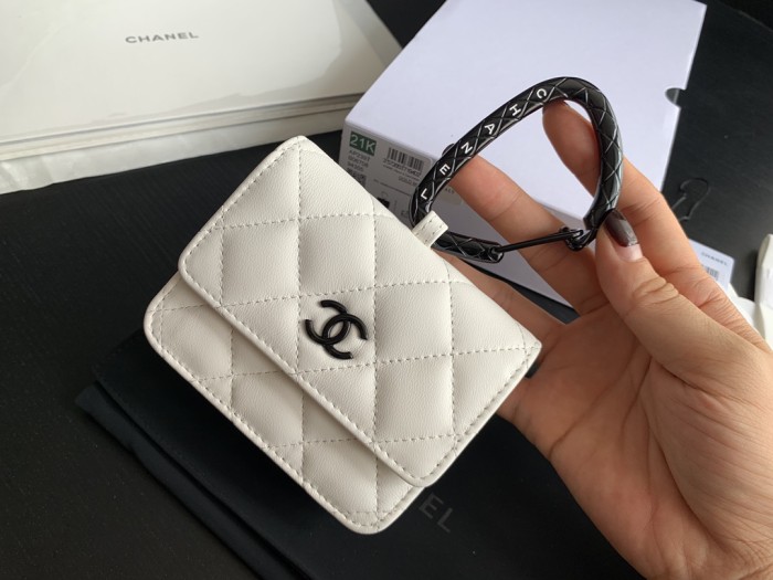 Handbag Chanel AP2397 size 9cmx11cmx3.8 cm