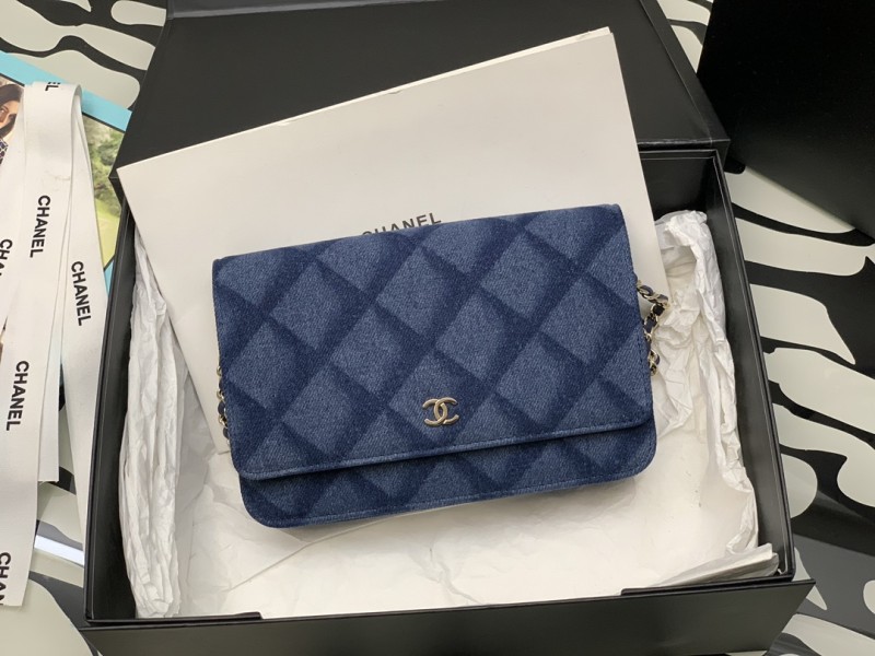 Handbag Chanel size 19 cm
