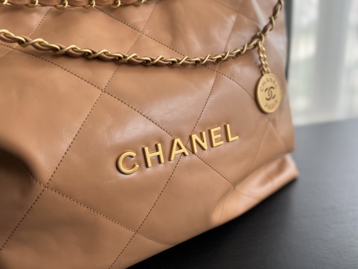 Handbag Chanel size 39cmx42cmx8 cm