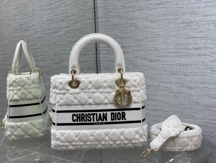 Handbag Dior size 24*20*11 cm