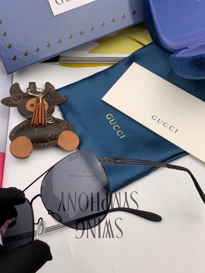 Sunglasses Gucci G1502