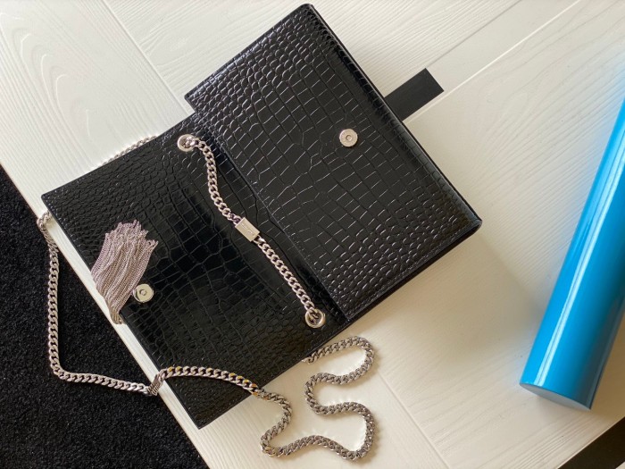 Handbags SAINT LAURENT 354119 size 24x14.5x5.5 cm