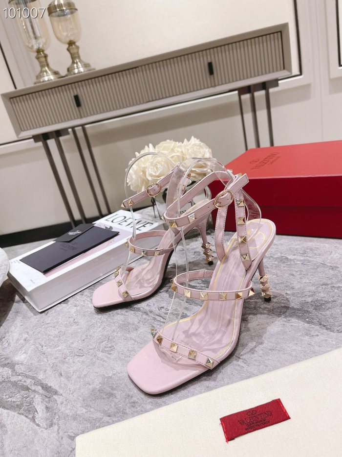 VALENTINO GARAVANI Rockstud WOMEN 2