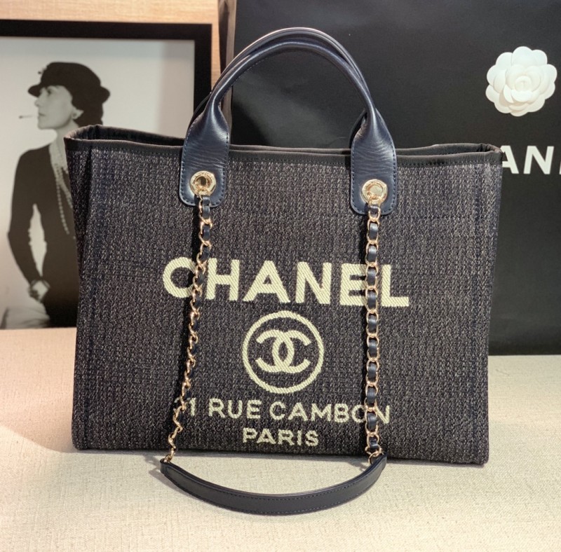 Handbag Chanel size 38 cm