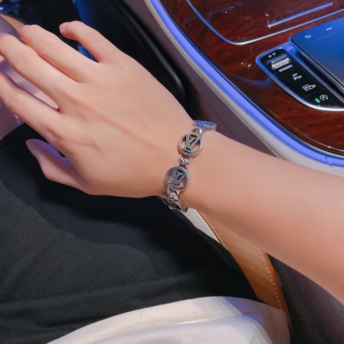 Clothes Louis Vuitton 88