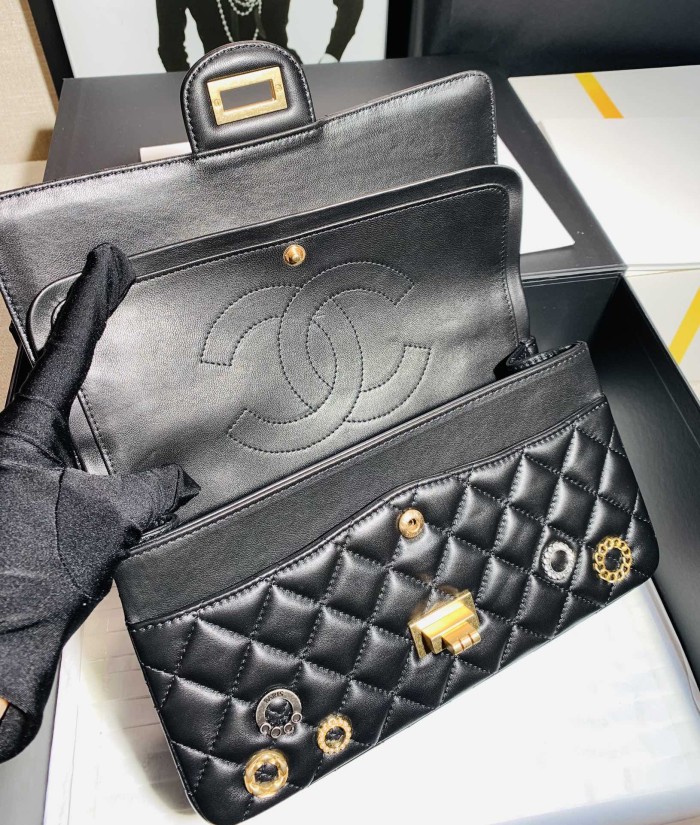 Handbag Chanel size 25 cm