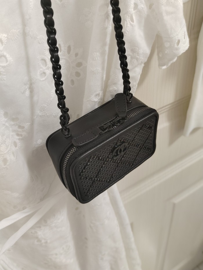 Handbag Chanel size 10*7*4.5 cm