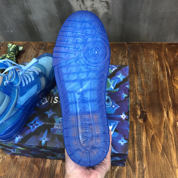 Louis Vuitton Trainer Sneakers 44