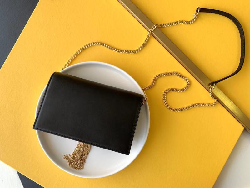 Handbags SAINT LAURENT 452159 size 20*12.5*5 cm