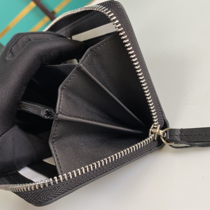 Handbag Gucci 451273 size 19*10.5*2.5 cm