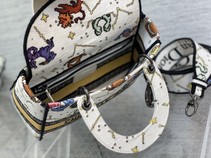 Handbag Dior size 24*12*20 cm