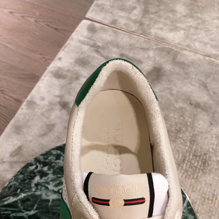 Gucci Screener GG Canvas 1