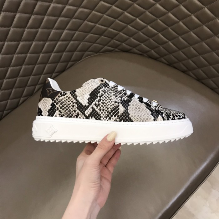 Louis Vuitton Low Top sneaker 79
