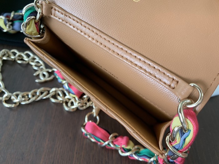 Handbag Chanel 2054 size 12cmx9 cm