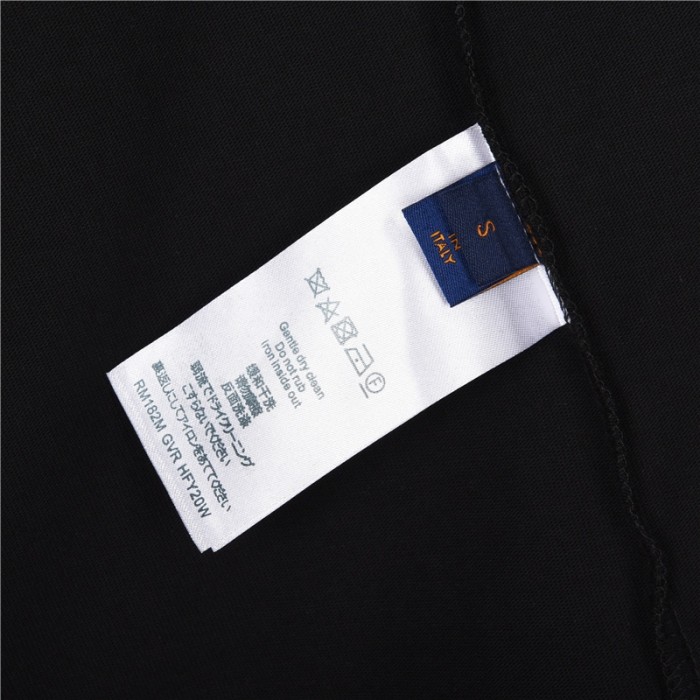 Clothes Louis Vuitton 162