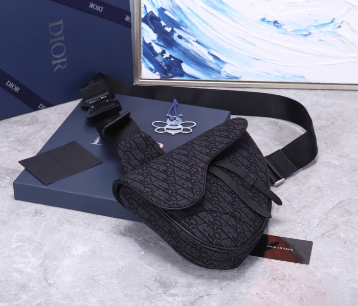 Handbag Dior size 20x28.6x5 cm