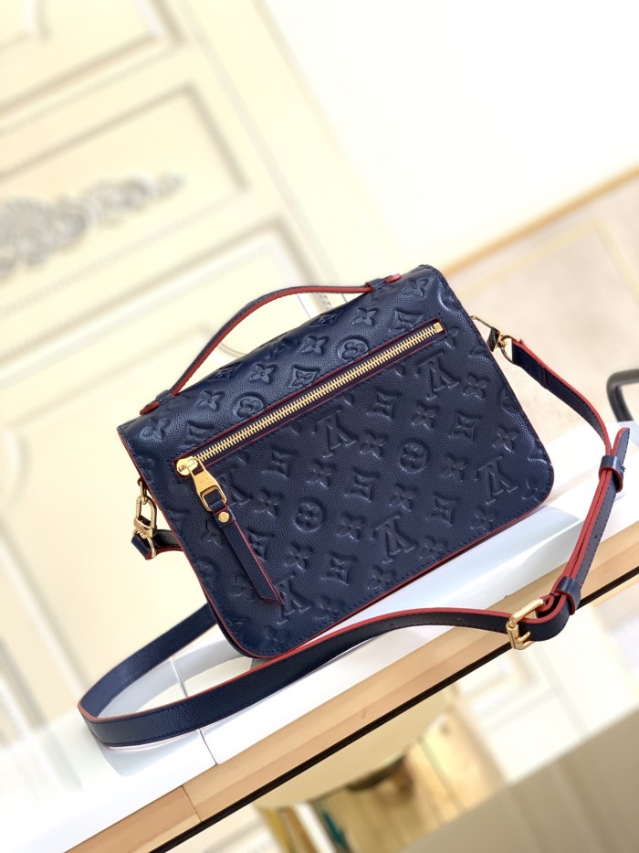 Handbag Louis Vuitton M41486 size 25 x 19 x 9 cm