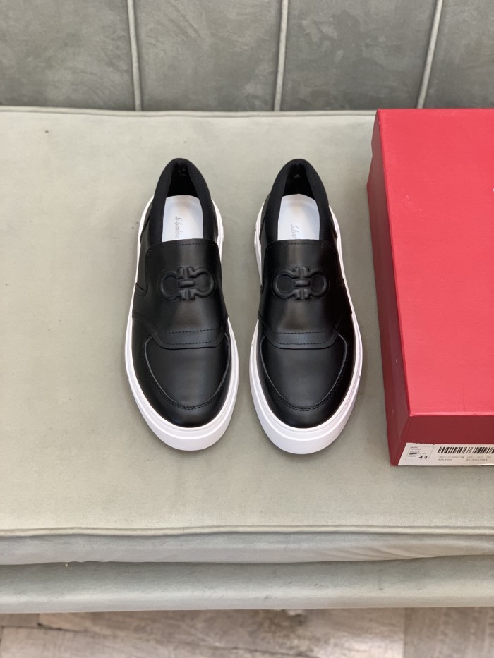 Salvatore Ferragamo Gancini Sneaker 2