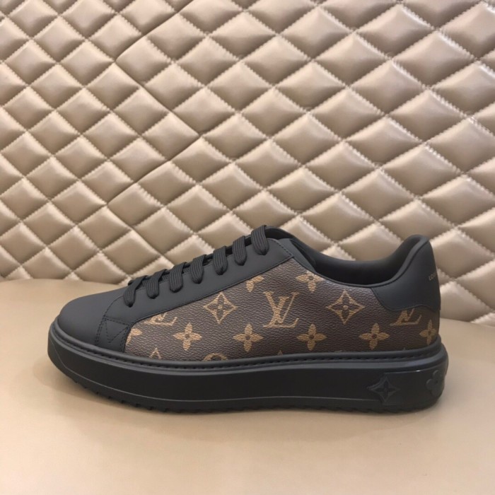 Louis Vuitton Low Top sneaker 36