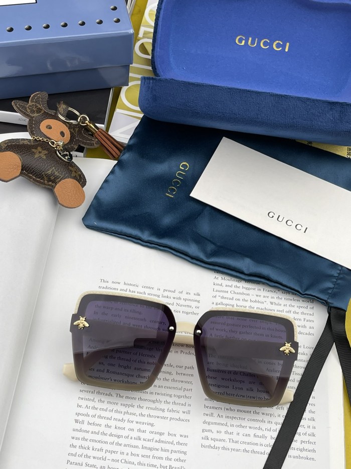 Sunglasses Gucci G1625