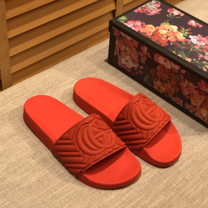 Gucci Slippers 52