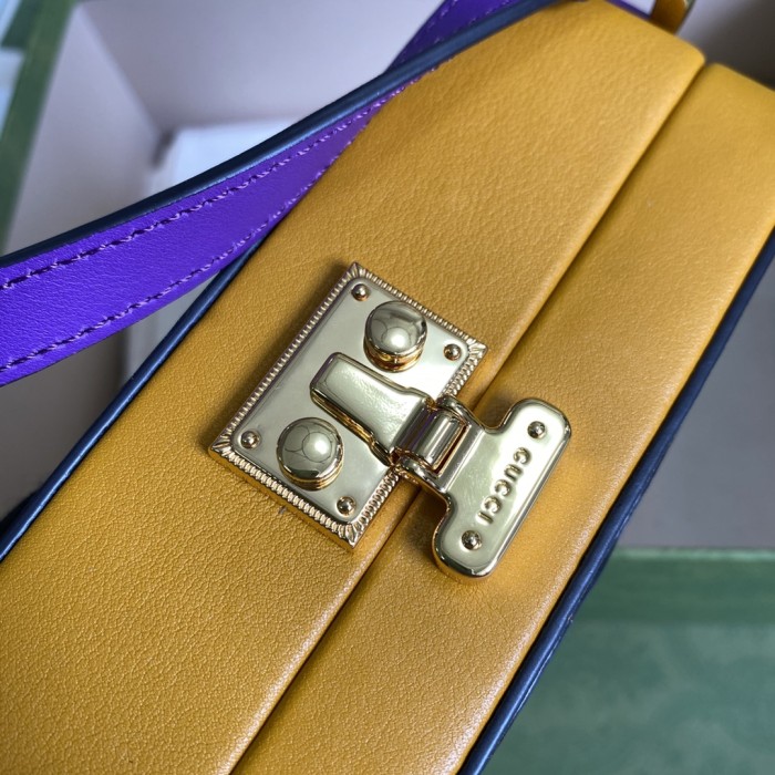 Handbag Gucci 658230 size 17*10*5.5 cm