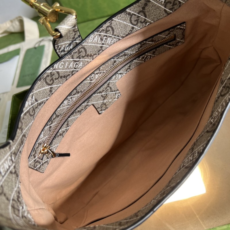 Handbag Gucci 636706 size 28×19×4.5 cm