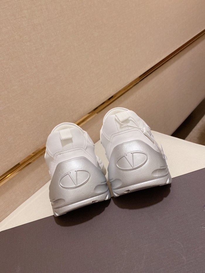 Valentino Garavani Gumboy low-top sneakers 13