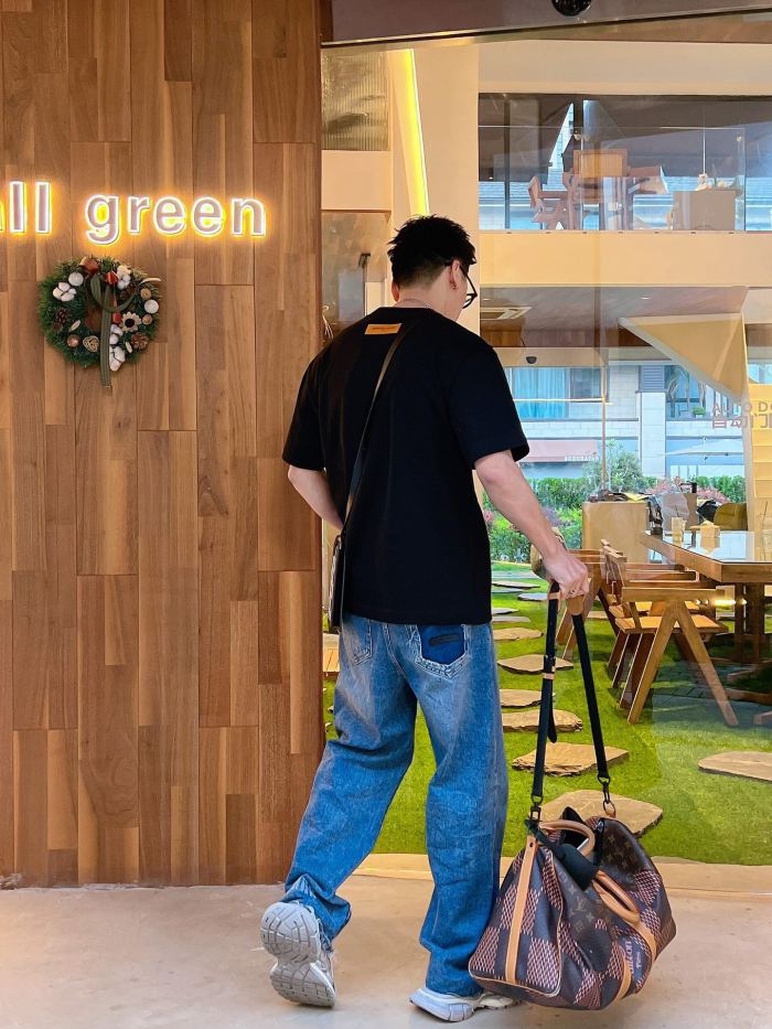 Clothes Louis Vuitton 360