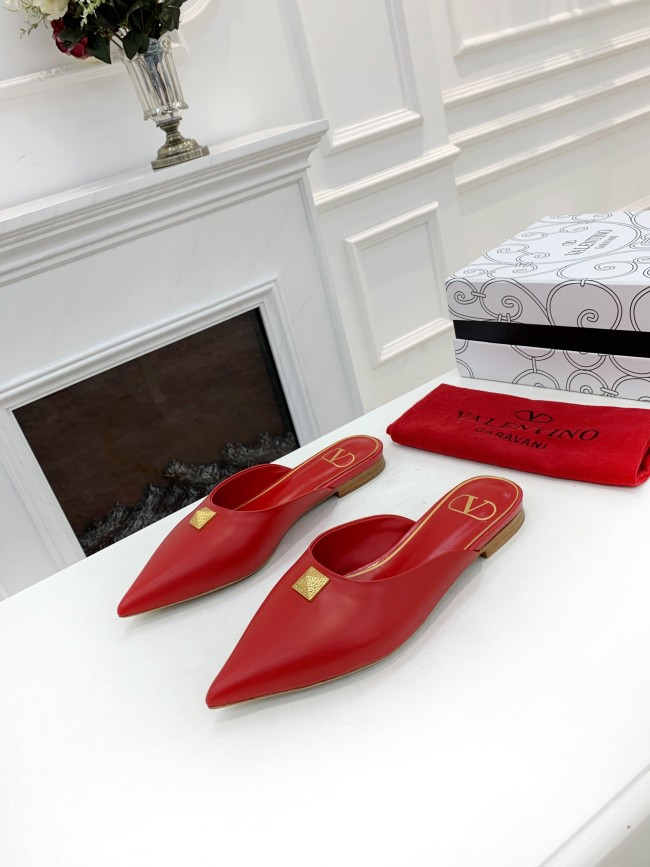 Valentino Garavani Flat sandals Women 13