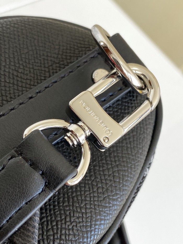 Handbag Louis Vuitton M90689 size 21×9×12 cm