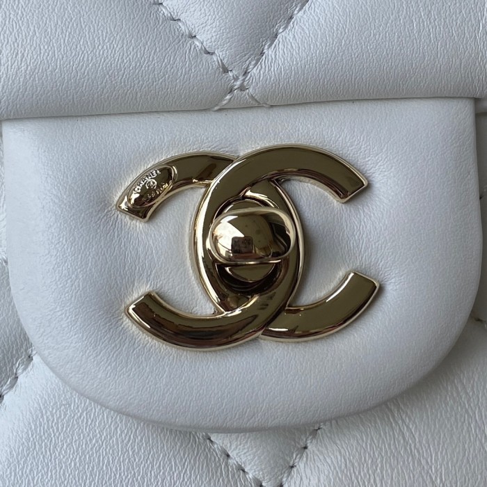 Handbag Chanel AS2798 size 16.5×23×6 cm
