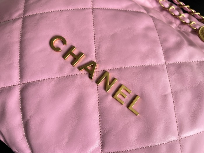 Handbag Chanel size 39cmx42cmx8 cm