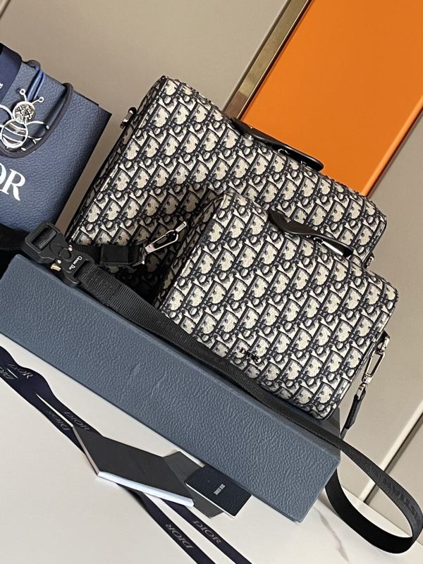 Handbag Dior 93359 size 22x 15x 6 cm