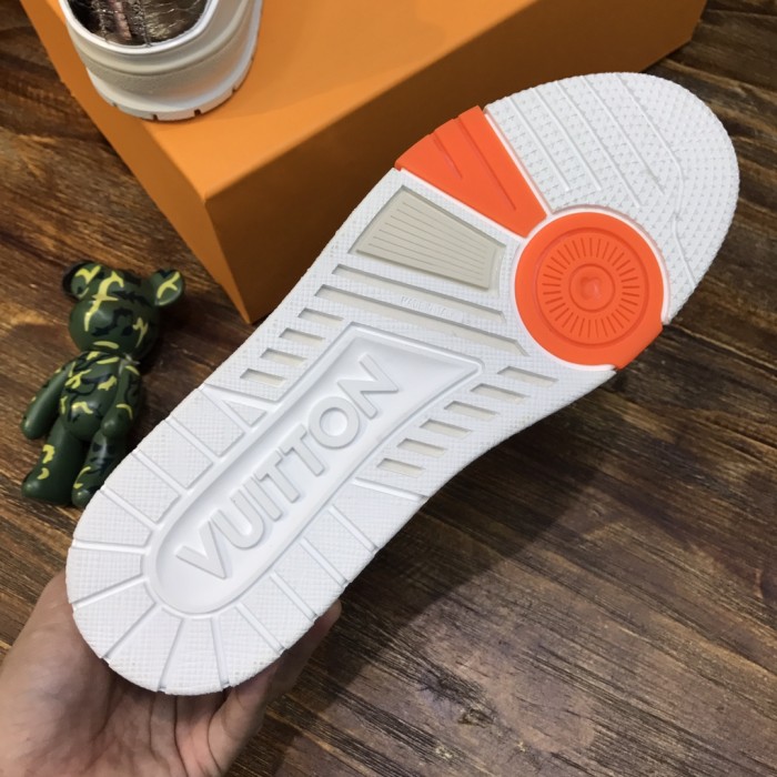 Louis Vuitton Trainer Sneakers 32