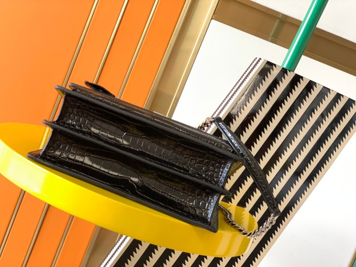 Handbags SAINT LAURENT 442906 size 22x8x16 cm