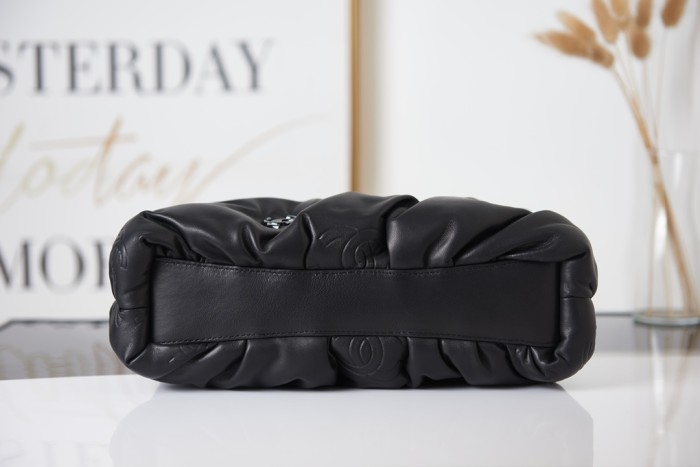 Handbag Chanel AS2137 size 16 27.5 14 cm