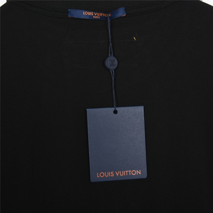 Clothes Louis Vuitton 66