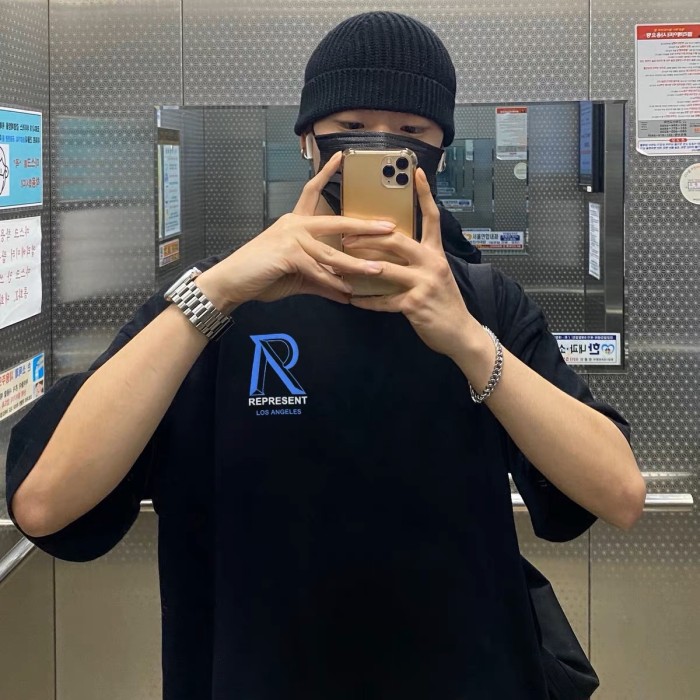 Clothes Represent 10