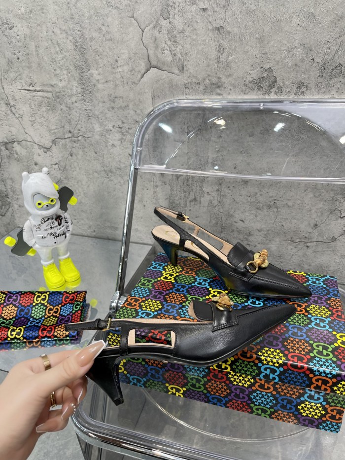 Gucci Women's crocodile print pump WOMEN 4