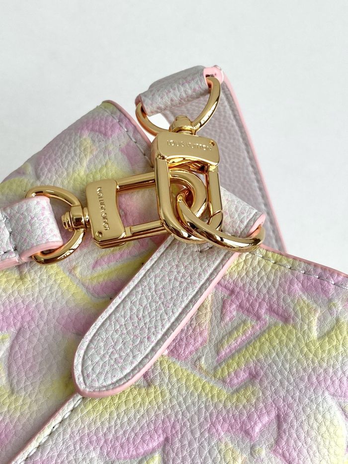 Handbag Louis Vuitton M46174 size 20 x 20 x 13 cm