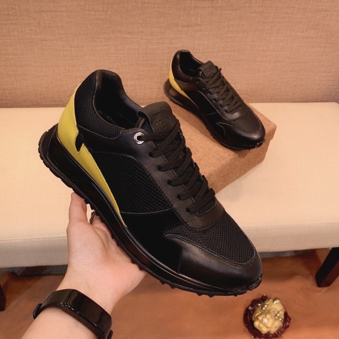 Fendi Low Top Sneakers 19