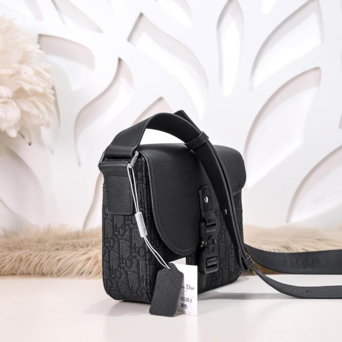 Handbag Dior D8015 size 23*18*6 cm