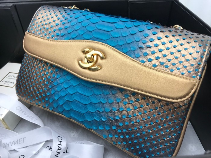 Handbag Chanel size 24.5cm*15.5cm*8.5 cm